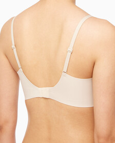 Buy 여성 인비저블 AF 푸쉬업 플런지 브라 in color CLASSIC BEIGE