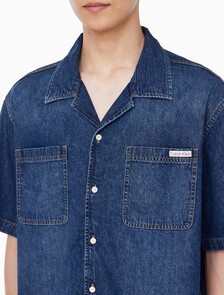Buy 남성 다크블루 코튼 린넨 반팔 데님 셔츠 in color NILE BLUE