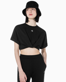 Buy 여성 그래픽 크롭 반팔 티셔츠 in color CK BLACK