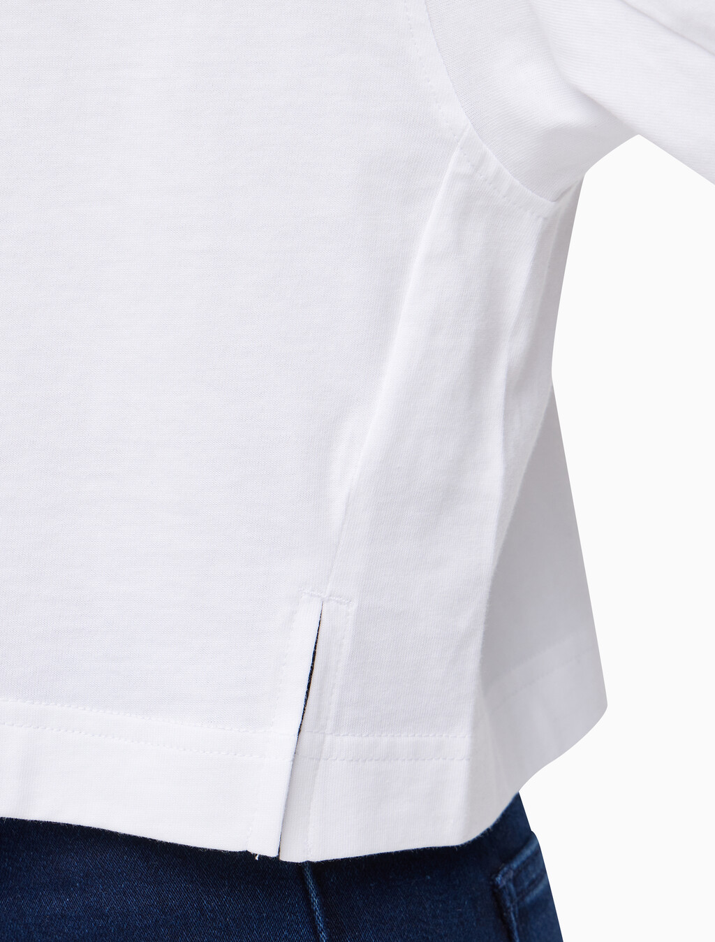 Buy 여성 하이퍼 리얼 롱슬리브 패션티 in color BRIGHT WHITE