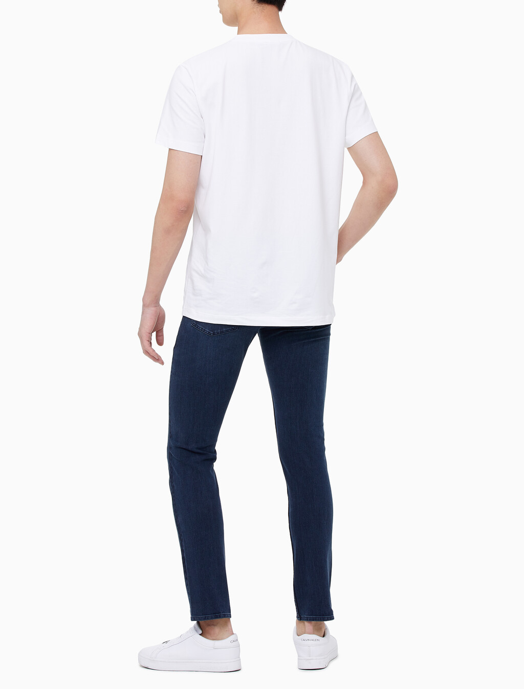 Buy 남성 레귤러핏 인스티튜셔널 로고 스트레치 반팔 티셔츠  in color BRIGHT WHITE