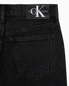 Buy 여성 하이라이즈 스트레이트핏 워시드 블랙 서스테이너블 데님 in color WASHED BLACK LOGO LACE