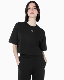 Buy 여성 그래픽 크롭 반팔 티셔츠 in color CK BLACK