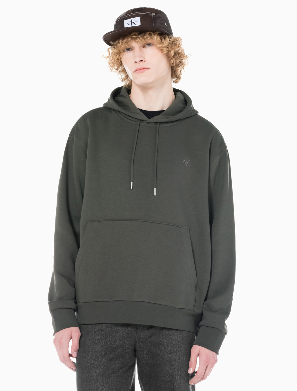 Buy 남성 롱슬리브 아카이브 플리스 후디 in color CHARCOAL