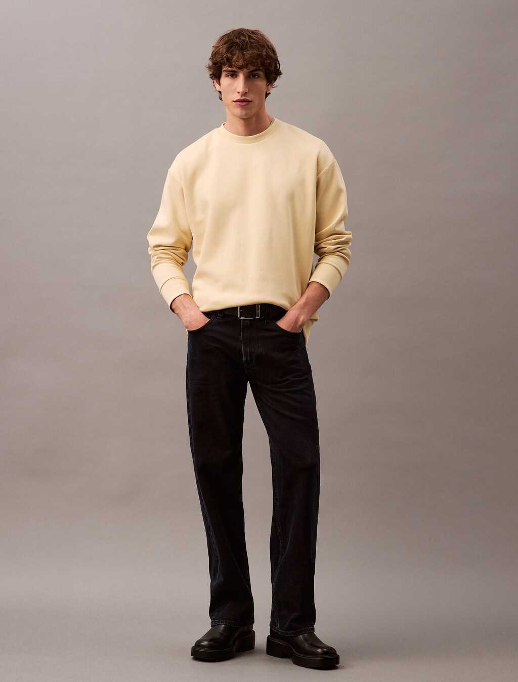 Buy 남성 숏슬리브 스페이서 긴소매 크루넥 티셔츠 in color REED YELLOW