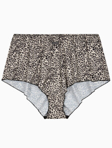 Buy 여성 새틴 탭 쇼츠 in color Leopard