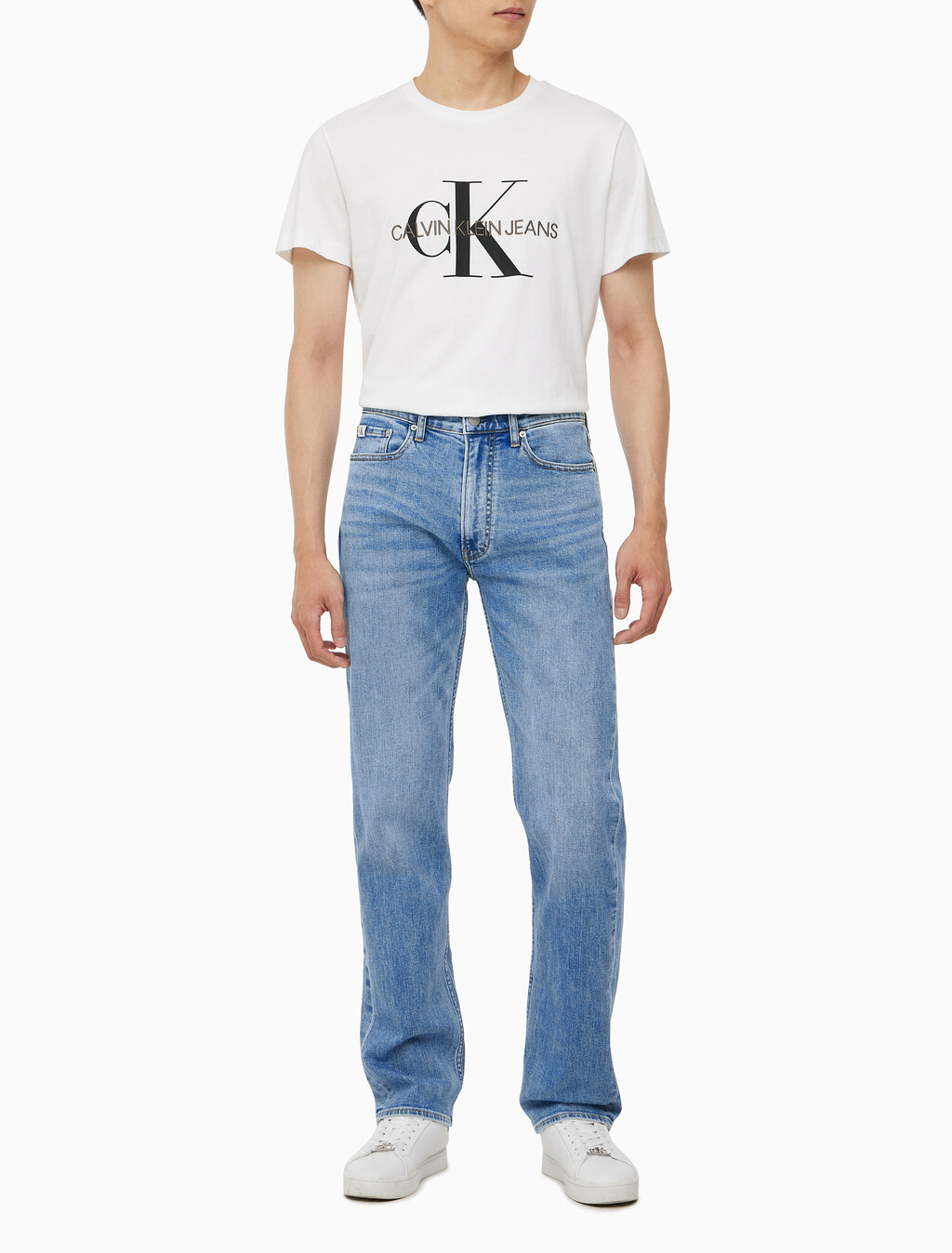 Buy 남성 스탠다드 스트레이트핏 미드블루 워시 데님 in color MID BLUE BACK EMBRO