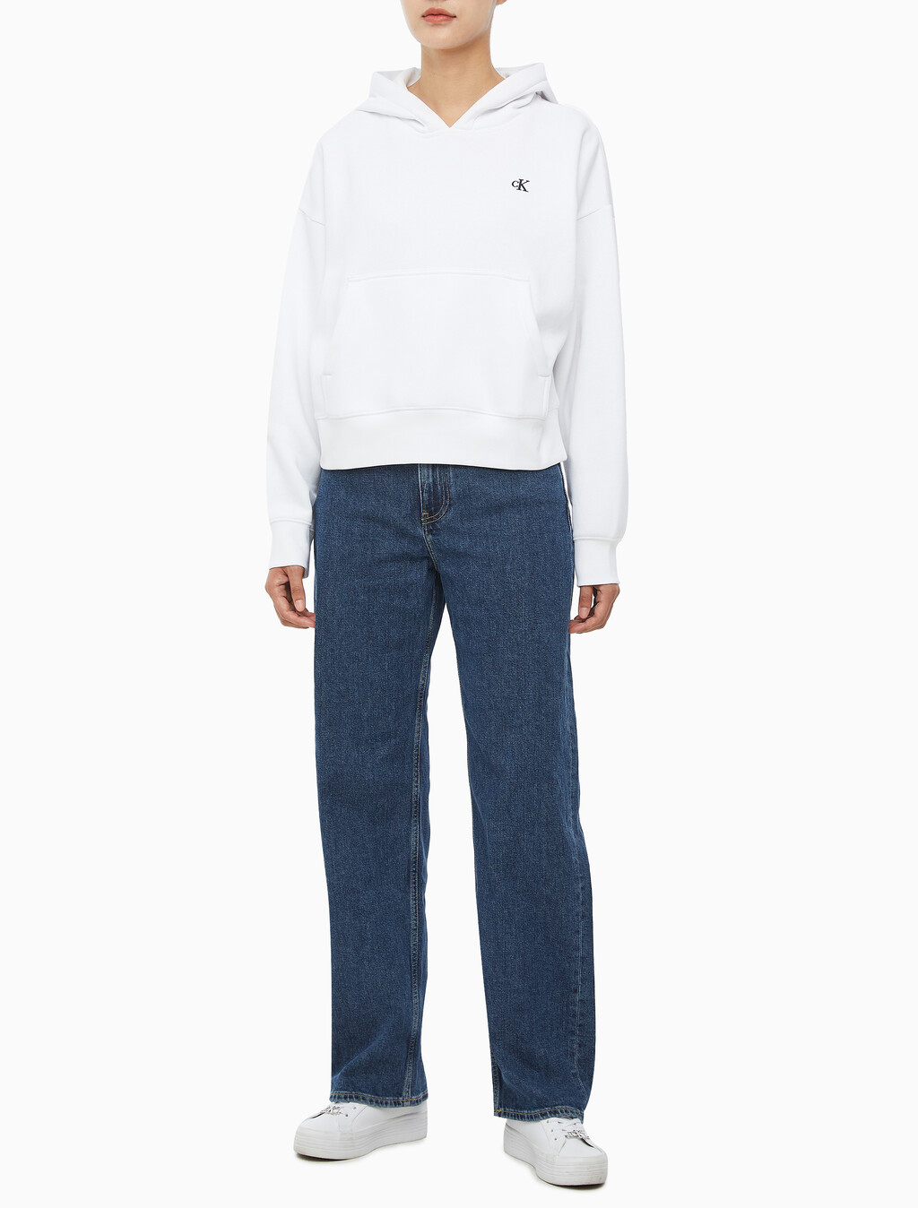 Buy 여성 아카이브 로고 플리스 후디 in color BRILLIANT WHITE