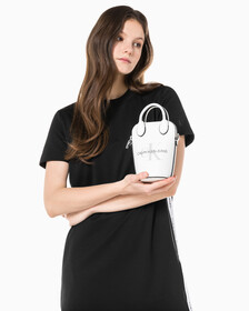 Buy 여성 CKJ 미니멀 모노그램 카메라백 in color BRIGHT WHITE