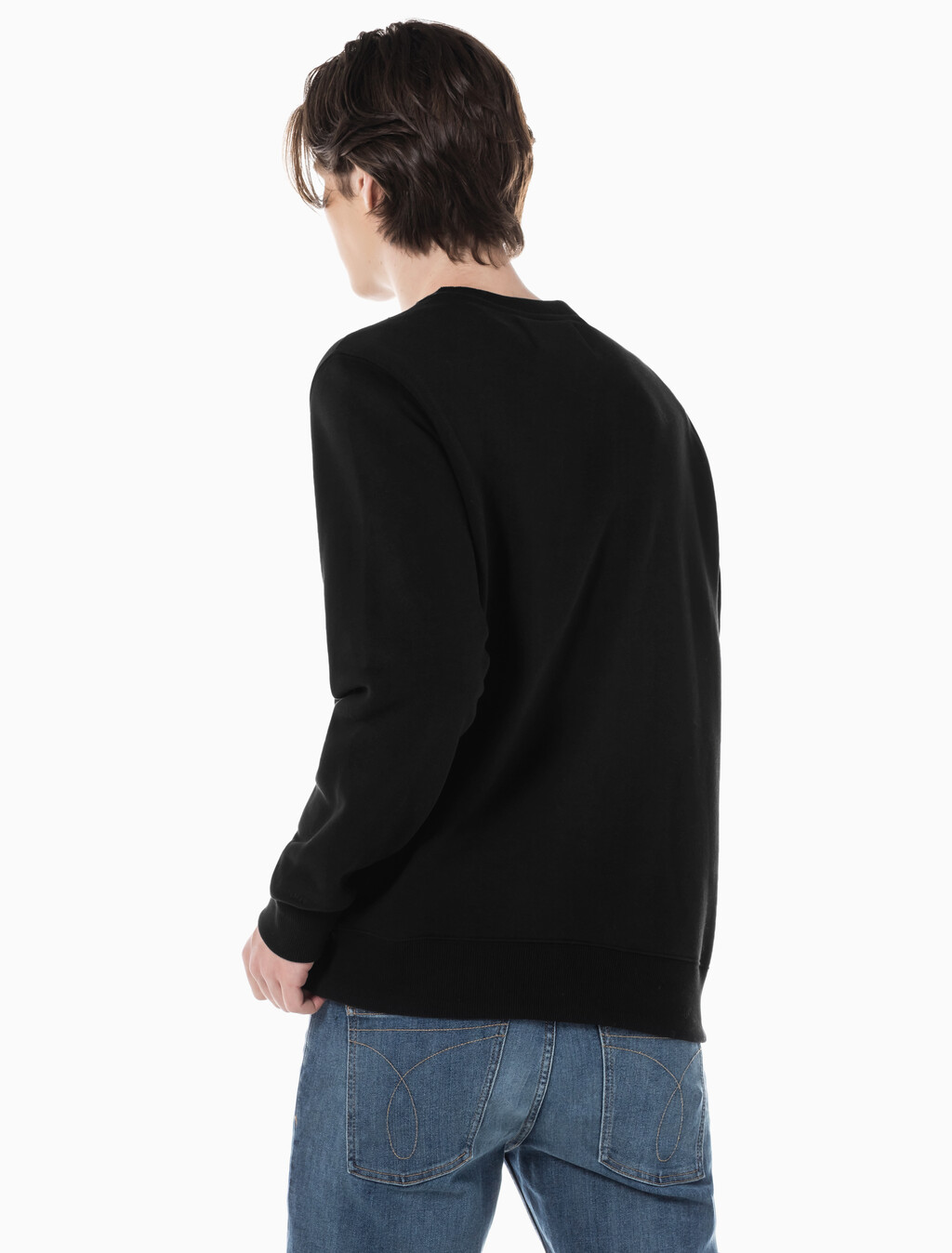 Buy 남성 레귤러핏 CK 뱃지 로고 기모 스웨트셔츠 in color CK BLACK