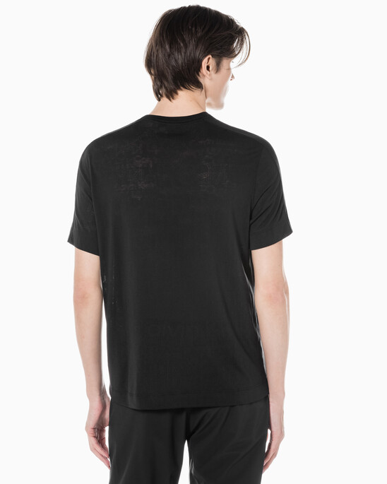 남성 레귤러핏 숄더 로고 숏슬리브 티셔츠