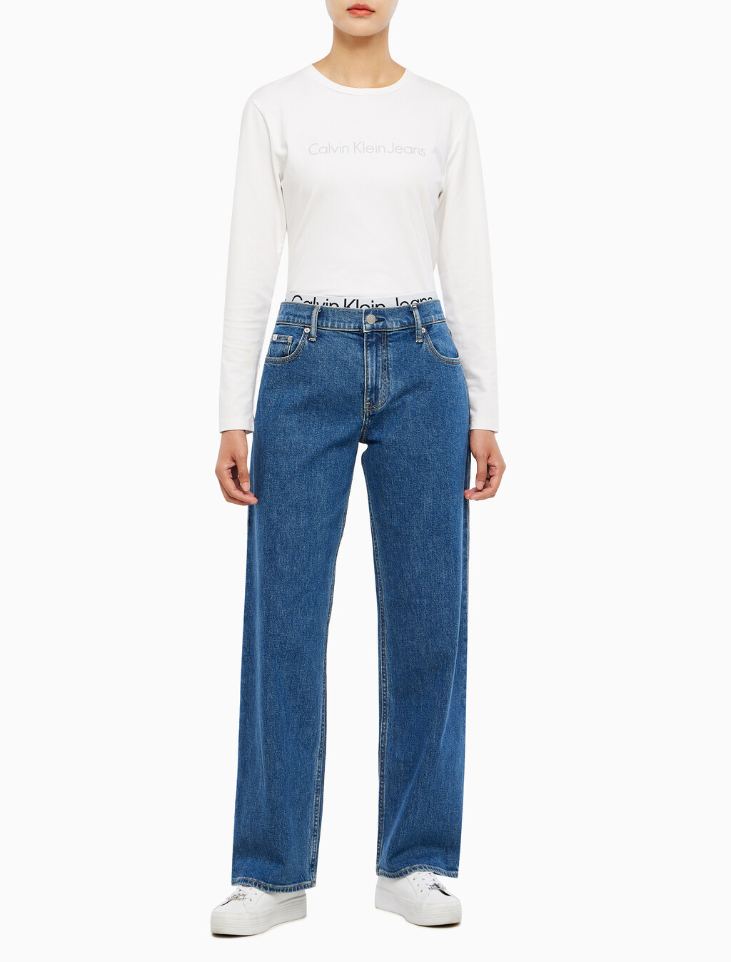 Buy 여성 로우라이즈 루즈핏 미드블루 데님 in color MID BLUE BACK EMBRO