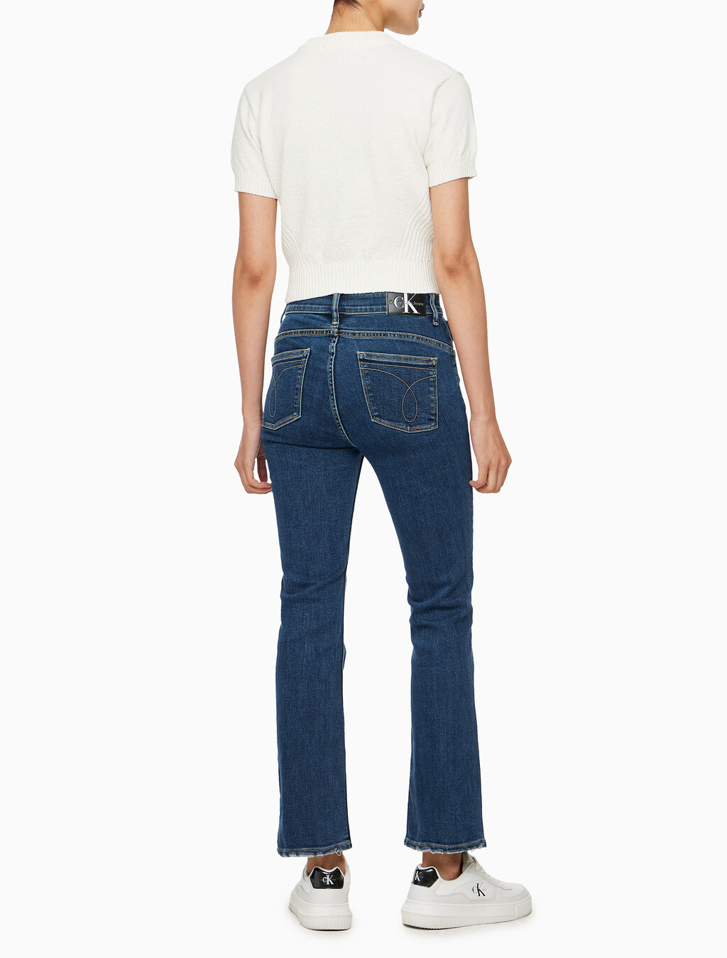 Buy 여성 크롭 반팔 스웨터 in color WHITE