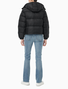 Buy 여성 에센셜 미드 웨잇 푸퍼 자켓 in color BLACK
