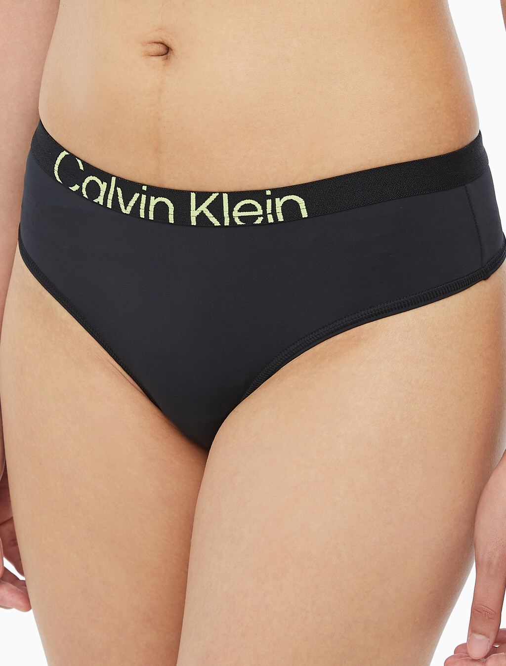 Buy 여성 퓨쳐쉬프트 마이크로 AF T팬티 in color BLACK