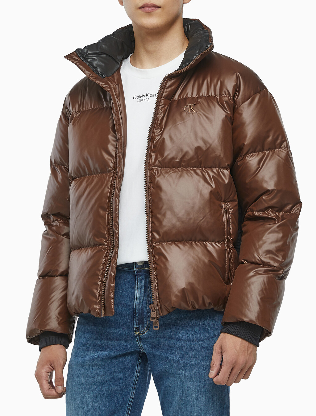 Buy 남녀공용 글로시 숏 푸퍼 in color DARK BROWN