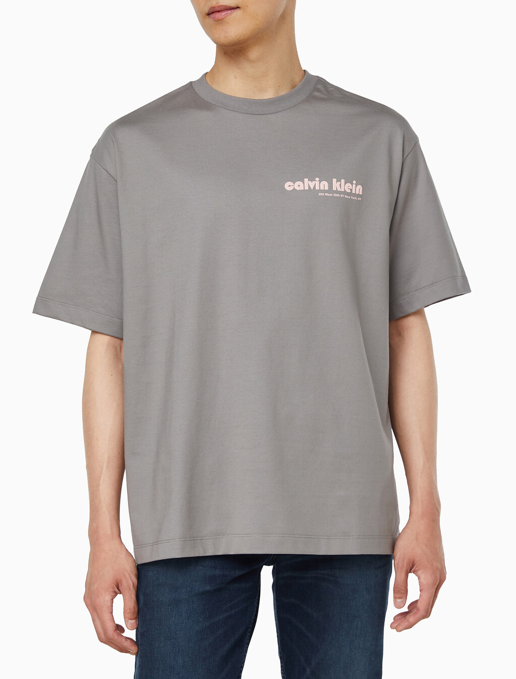 Buy 남성 릴렉스핏 바우하우스 로고 반팔 티셔츠 in color STEEPLE GRAY