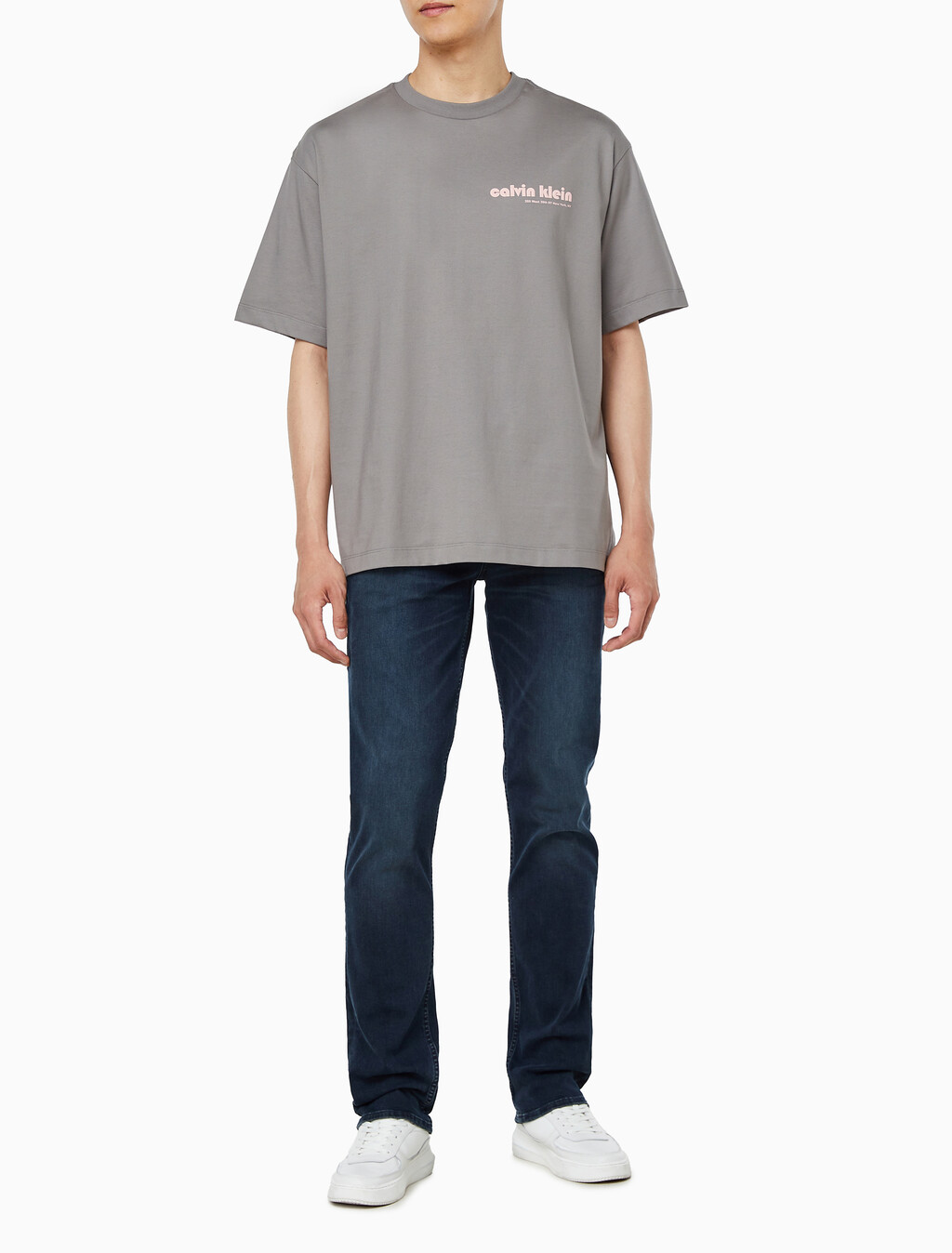 Buy 남성 릴렉스핏 바우하우스 로고 반팔 티셔츠 in color STEEPLE GRAY